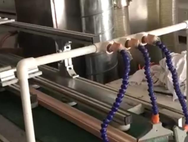 泰上機械線條真空噴涂機