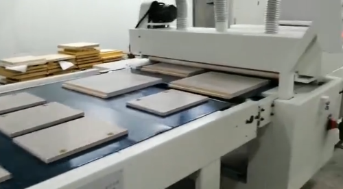 泰上機械往復噴涂生產線